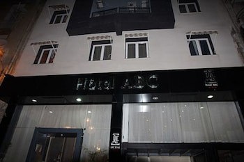 Abc Hotel