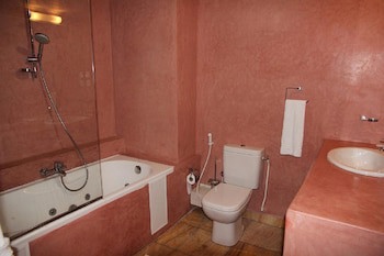 Abc Hotel