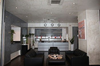 Abc Hotel