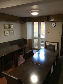 Adelphi Hotel
