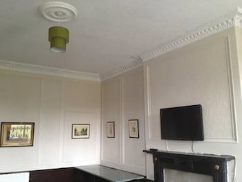 Adelphi Hotel