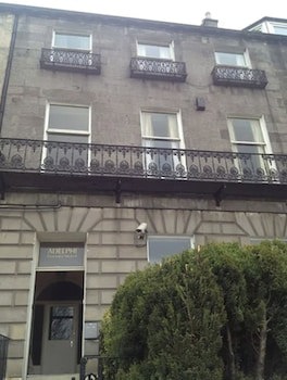 Adelphi Hotel