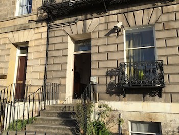 Adelphi Hotel