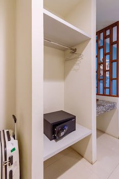 Siamaze Hostel