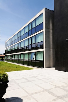 Open Village Sports Hotel & Spa Club