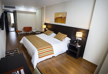 Amerian Puerto Rosario Hotel