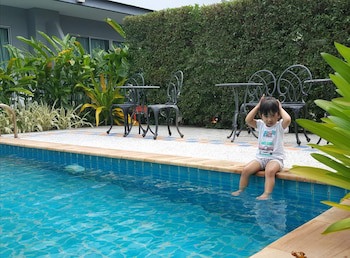 Baan Suksiri Hotel