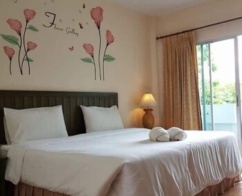 Baan Suksiri Hotel