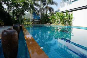Baan Suksiri Hotel