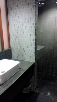 Asia Hotels Group - Poonpetch Chiangmai
