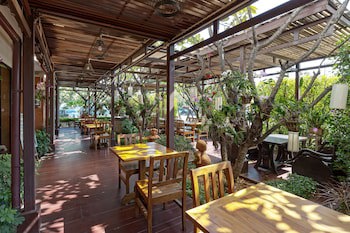 Asia Hotels Group - Poonpetch Chiangmai