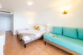 Pierre & Vacances Residence Premium Les Tamarins