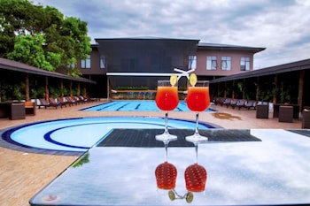Full Moon Garden Hotel