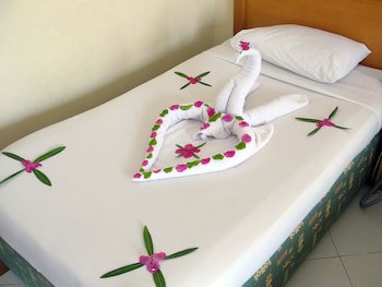 Dive Inn Resort