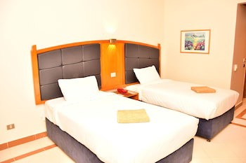 Dive Inn Resort