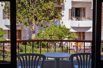 Dive Inn Resort