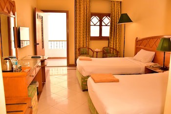 Dive Inn Resort