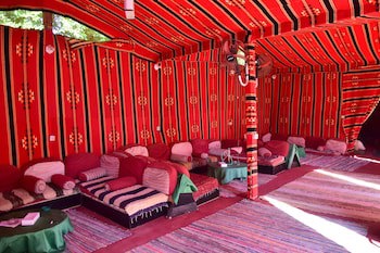 Dive Inn Resort