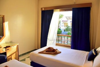 Dive Inn Resort
