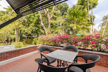 Kamala Beach Estate