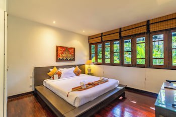 Kamala Beach Estate