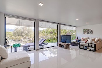 Kamala Beach Estate