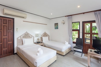 Kamala Beach Estate