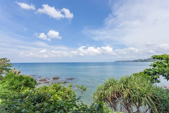 Kamala Beach Estate