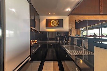 Kamala Beach Estate