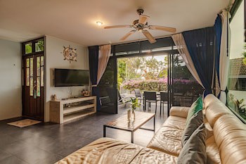 Kamala Beach Estate