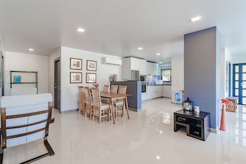 Kamala Beach Estate