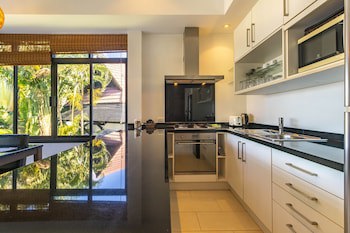 Kamala Beach Estate