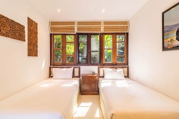 Kamala Beach Estate