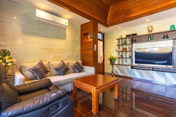 Kamala Beach Estate