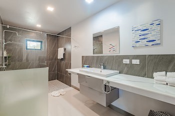 Kamala Beach Estate
