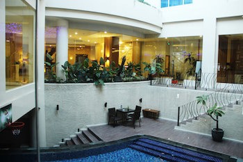 Cavinton Hotel Malioboro Yogyakarta By Tritama Hospitality
