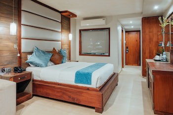 Fairway Hotel & Spa