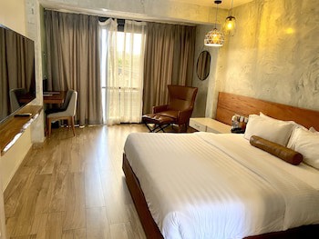 Fairway Hotel & Spa