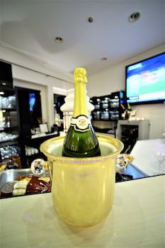 Ascot Hotel fotoğrafı