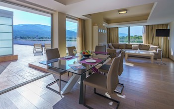 Cronwell Platamon Resort fotoğrafı