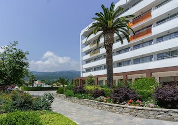 Cronwell Platamon Resort