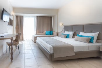 Cronwell Platamon Resort galeri fotoğrafı