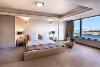 Cronwell Platamon Resort galeri fotoğrafı