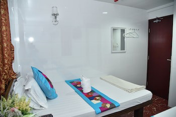 Delta Lounge