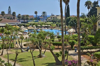 Makronisos Village