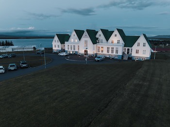 Heradsskolinn Historic Guesthouse