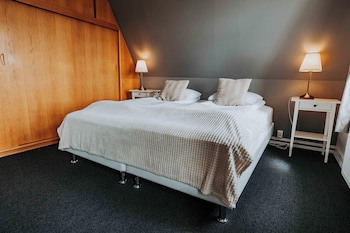 Heradsskolinn Historic Guesthouse