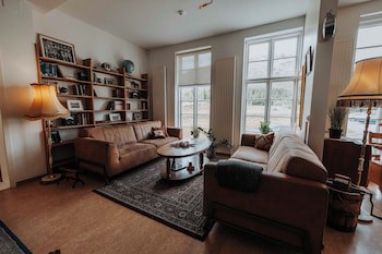 Heradsskolinn Historic Guesthouse