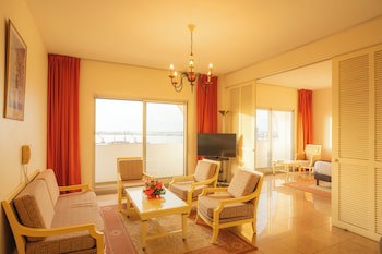 Hotel Akwa Palace