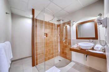 Hotel Akwa Palace